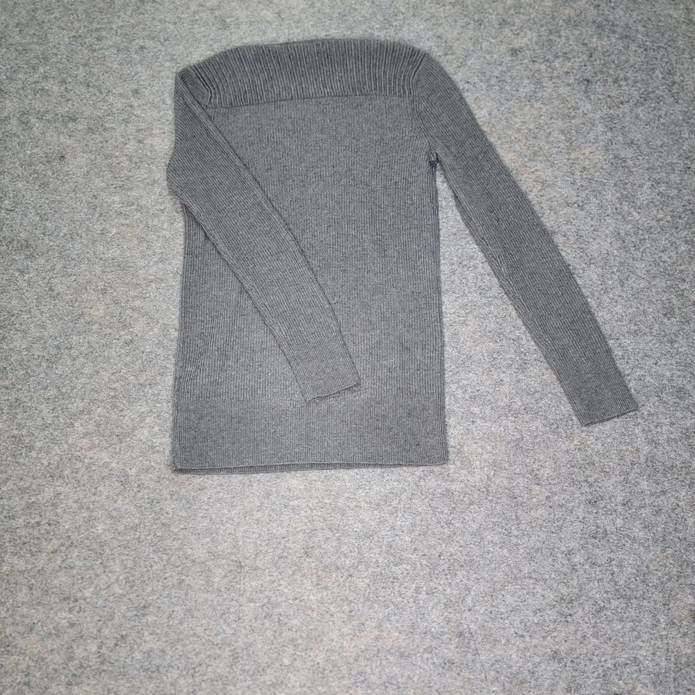 Banana Republic‎ Gray Merino Wool Blend Button Shoulder Long Sleeve Sweater M